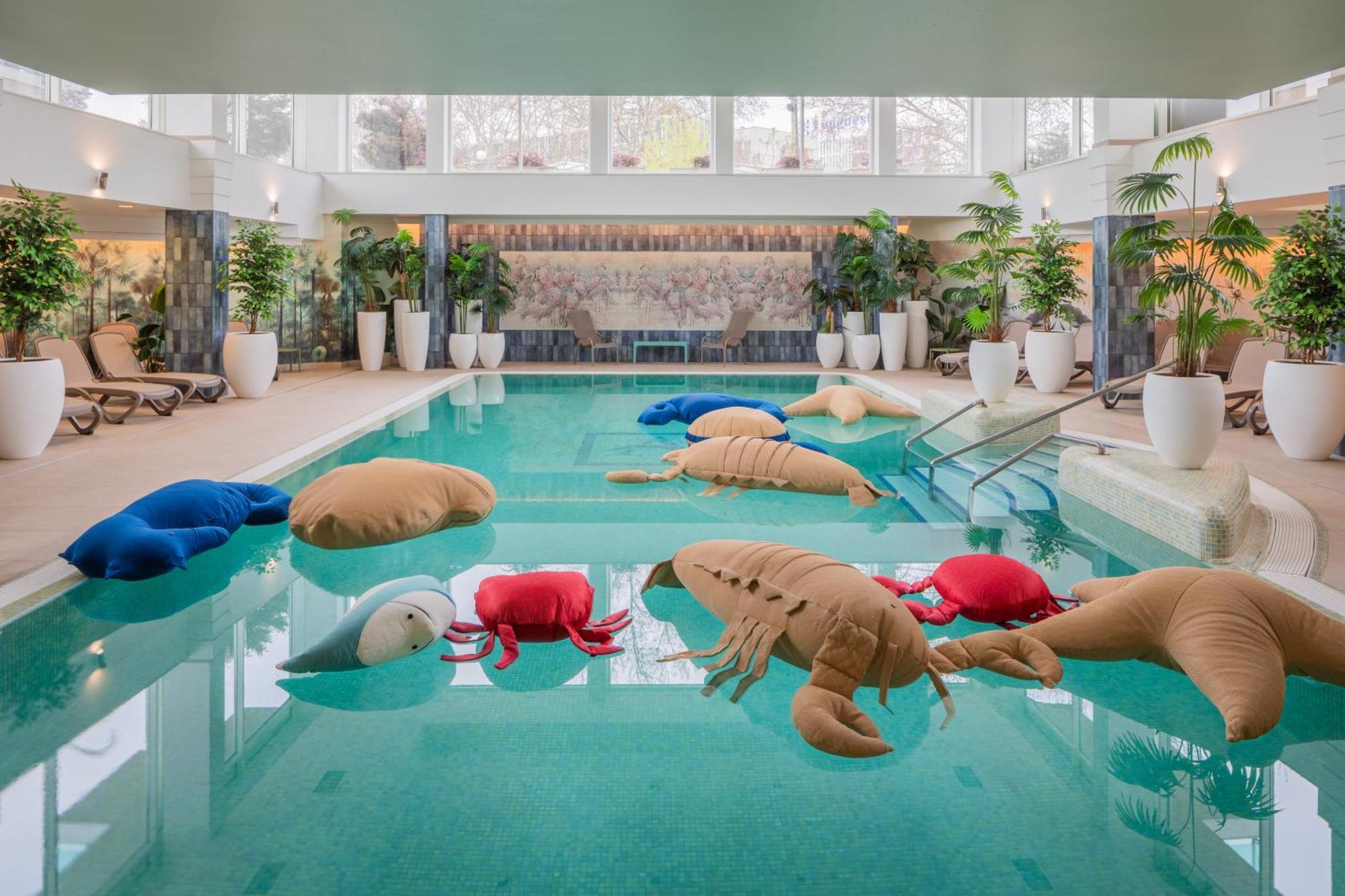 Hotel Atlantis Wellness & Conference Hajdúszoboszló Buitenkant foto